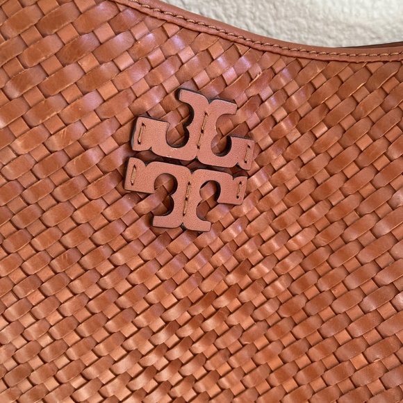Tory Burch leather and suede purse - Picture 2 of 6